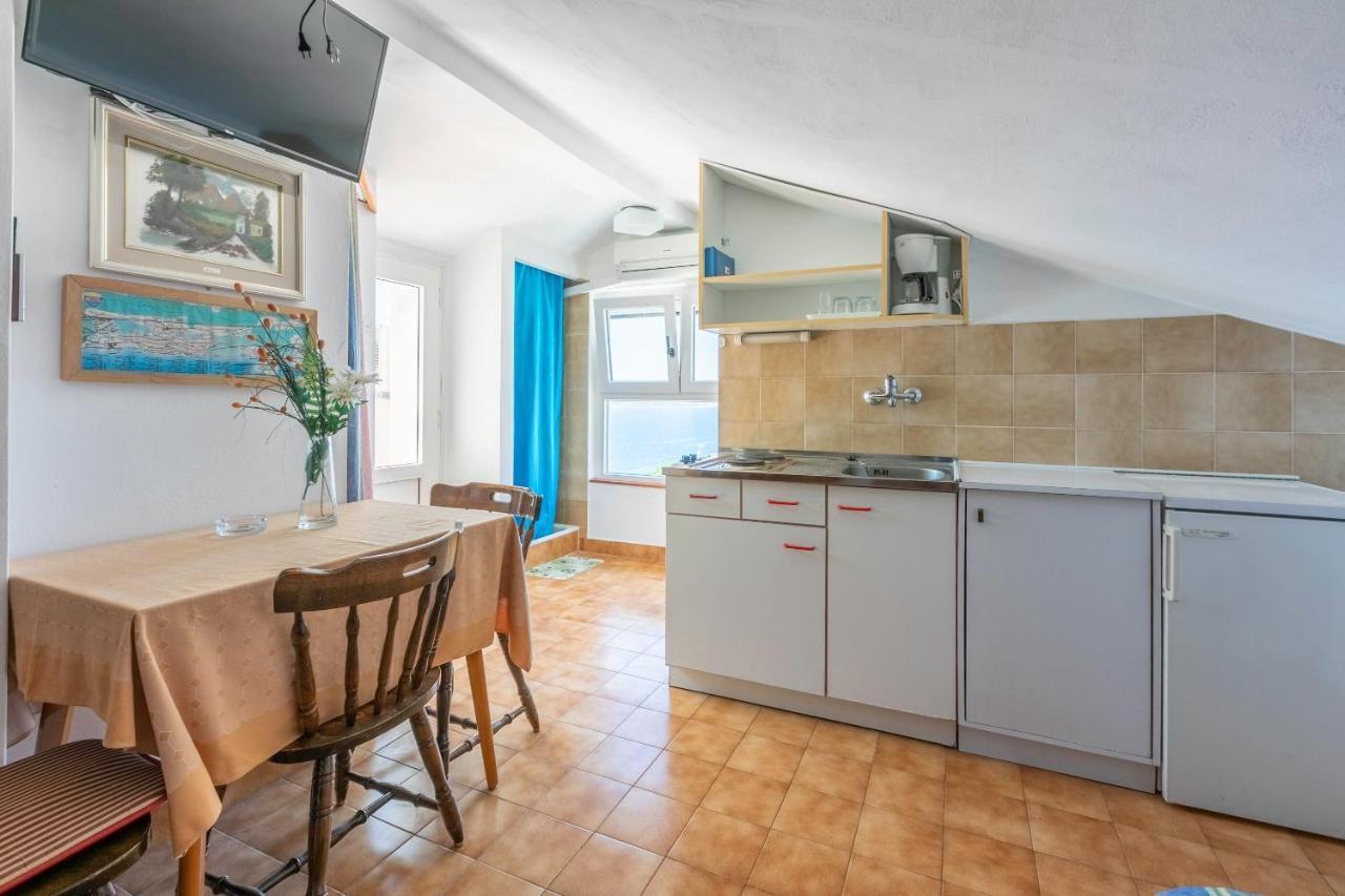 Apartments Rozaria Dramalj Eksteriør billede