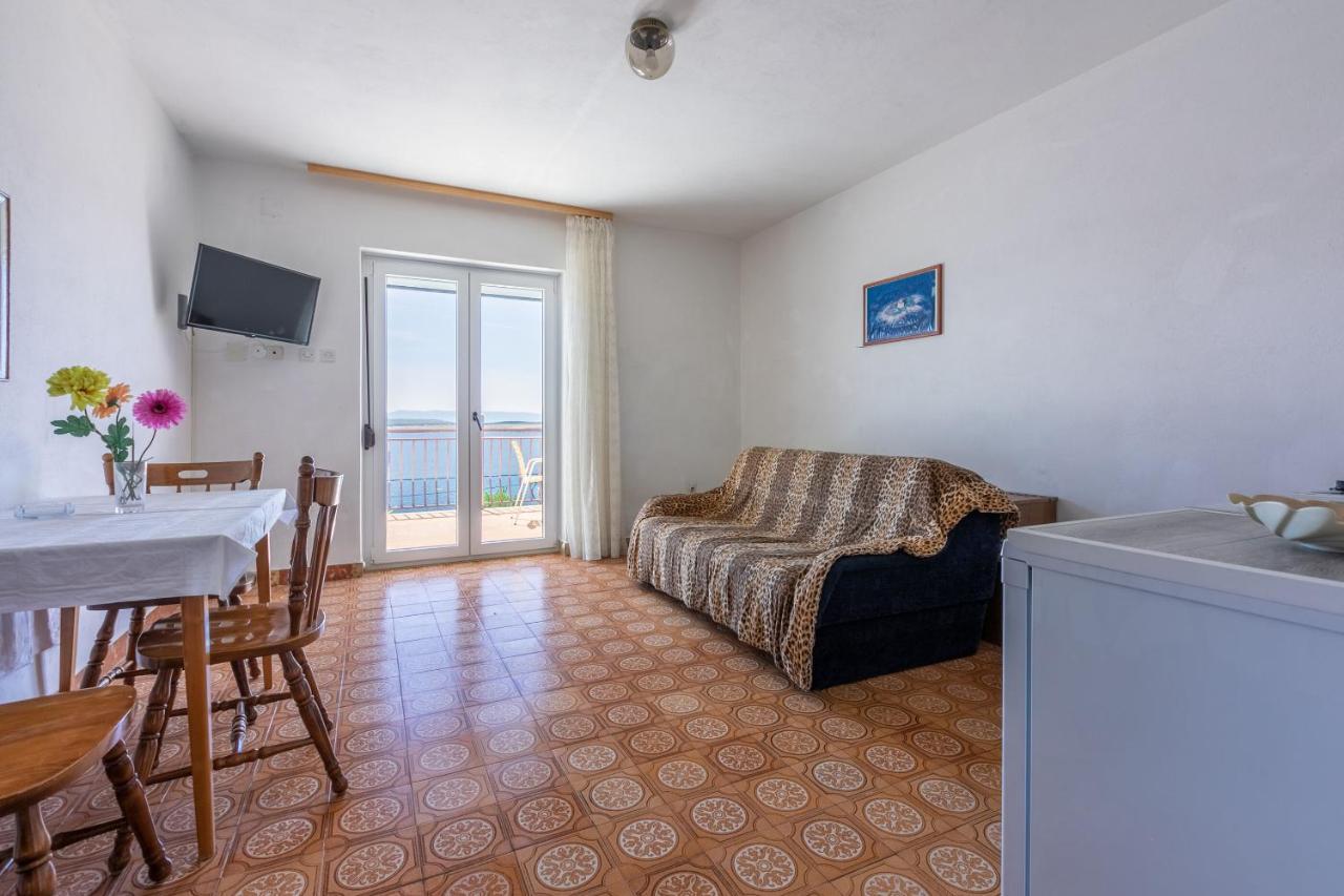 Apartments Rozaria Dramalj Eksteriør billede